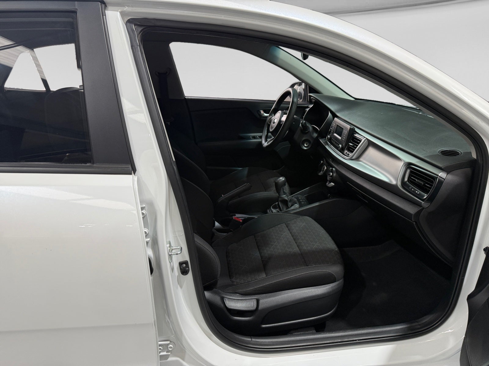 2021 Kia RIO L TM