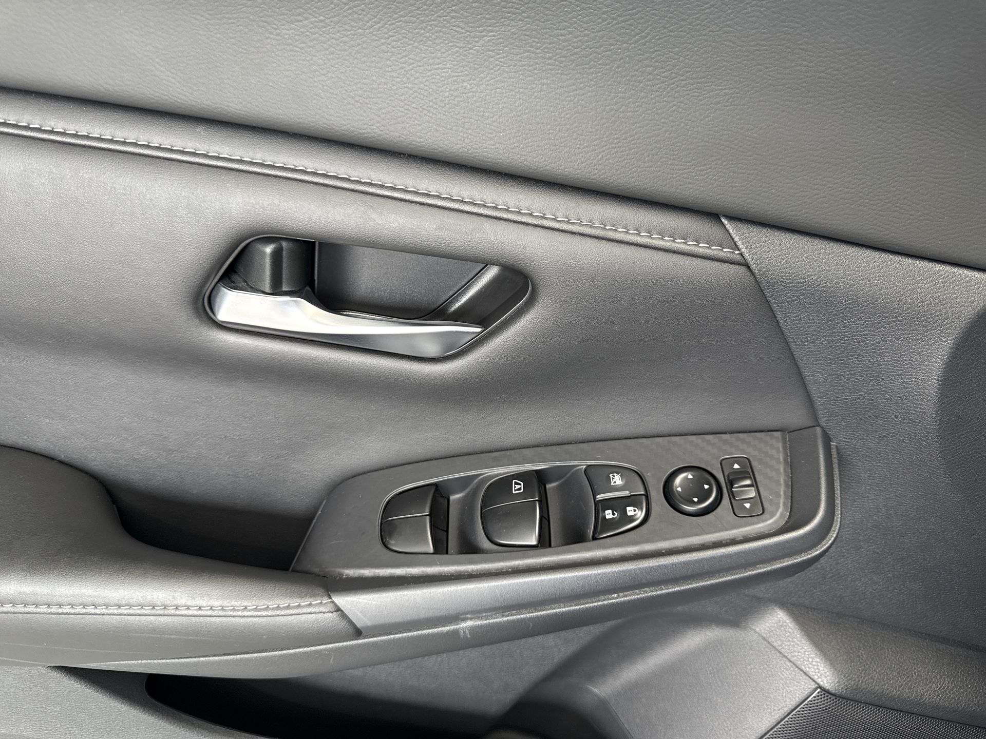 2023 Nissan SENTRA ADVANCE CVT 23