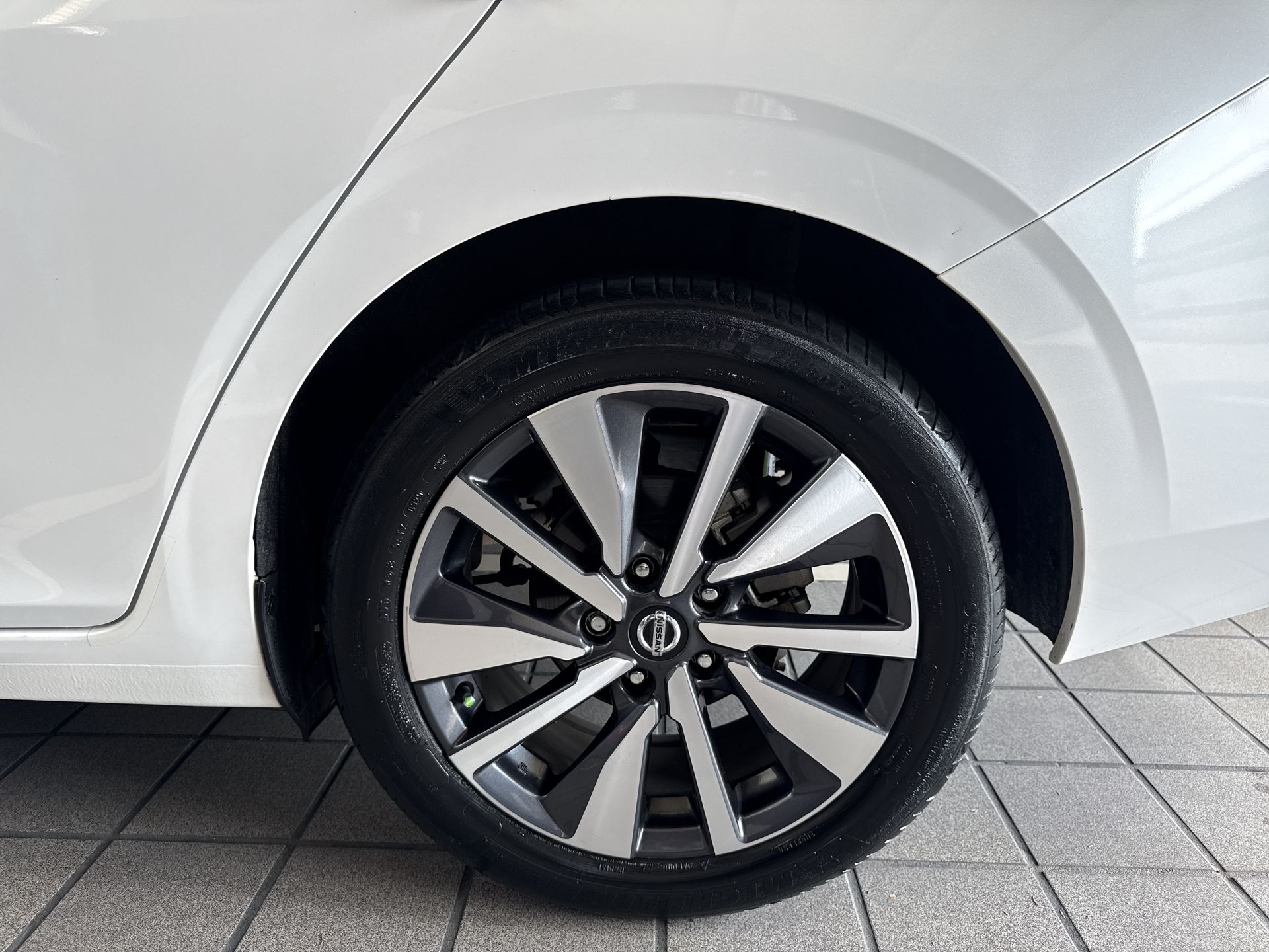 2021 Nissan SENTRA EXCLUSIVE CVT 21