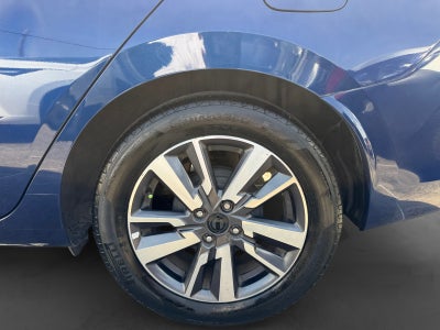 2020 Nissan VERSA ADVANCE CVT 22