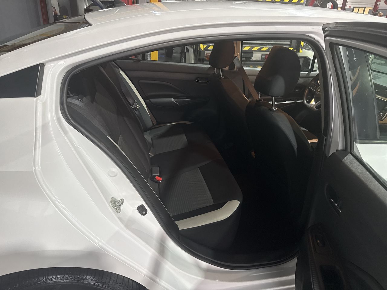2020 Nissan VERSA ADVANCE MT