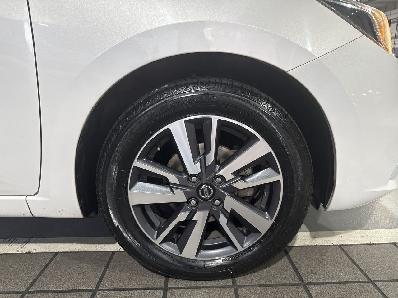 2020 Nissan VERSA ADVANCE MT