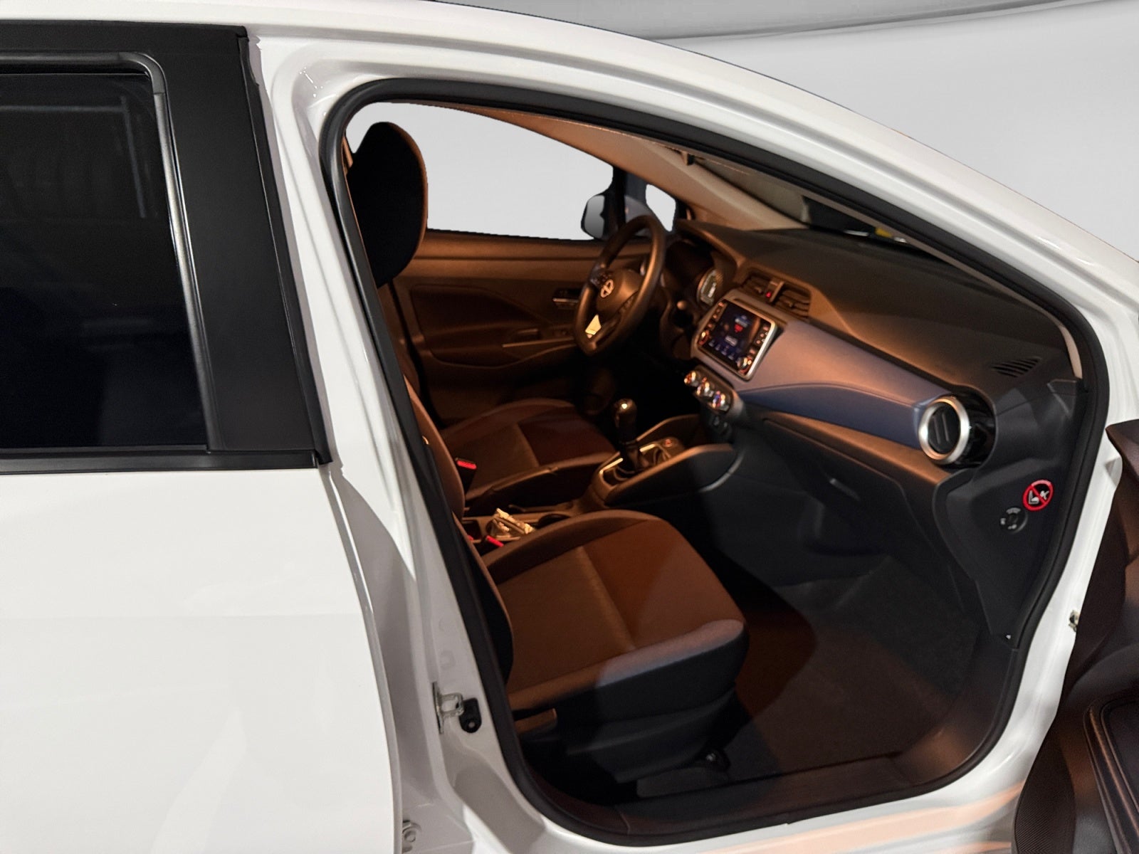 2025 Nissan VERSA VERSA ADVANCE MT