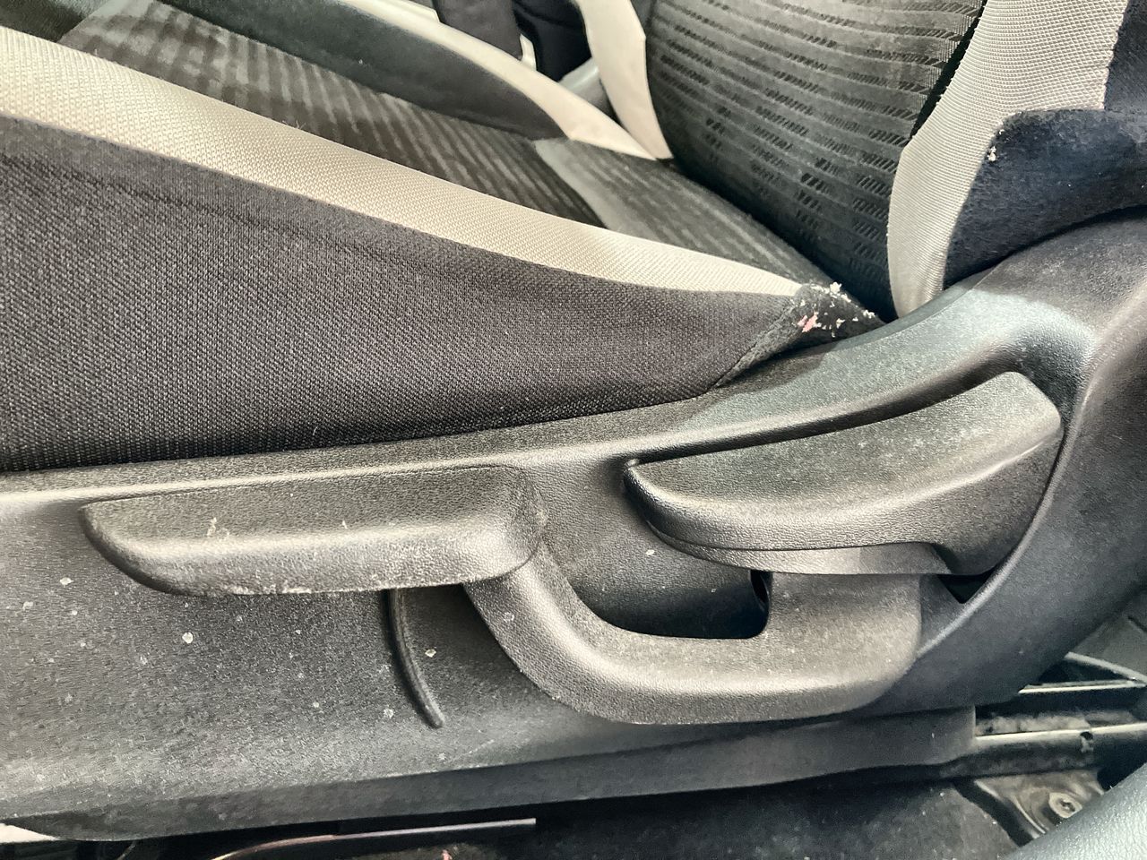 2021 Nissan VERSA ADVANCE MT 21