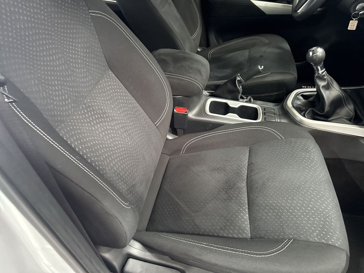 2020 Nissan FRONTIER LE TM AC