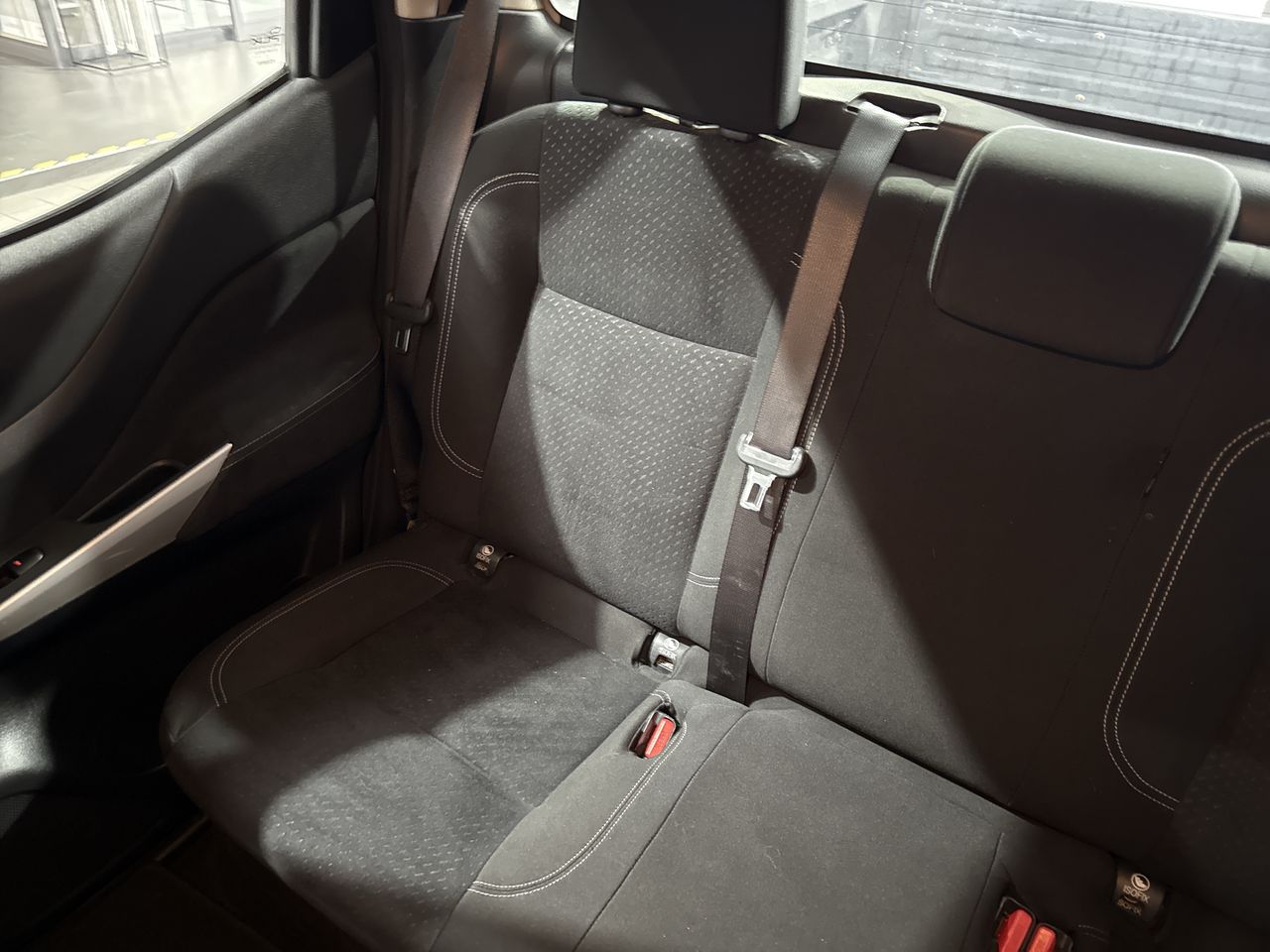 2020 Nissan FRONTIER LE TM AC
