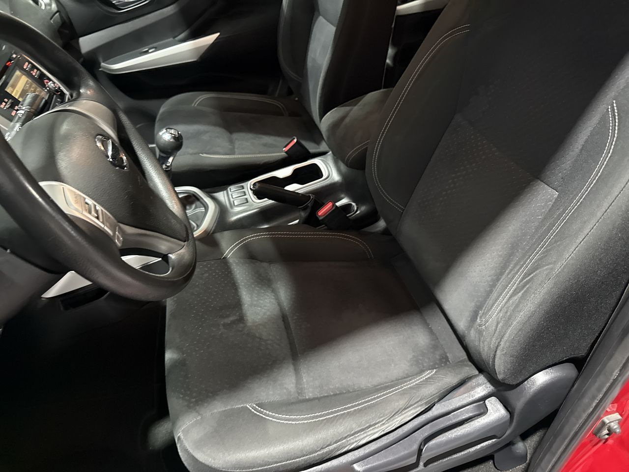 2020 Nissan FRONTIER LE TM AC