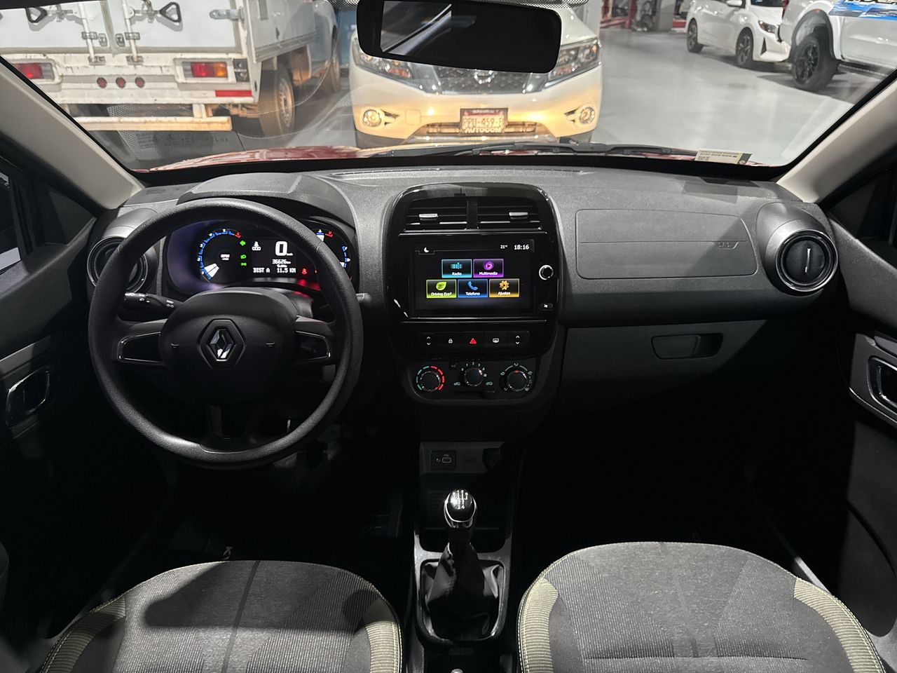 2023 RENAULT KWID OUTSIDER
