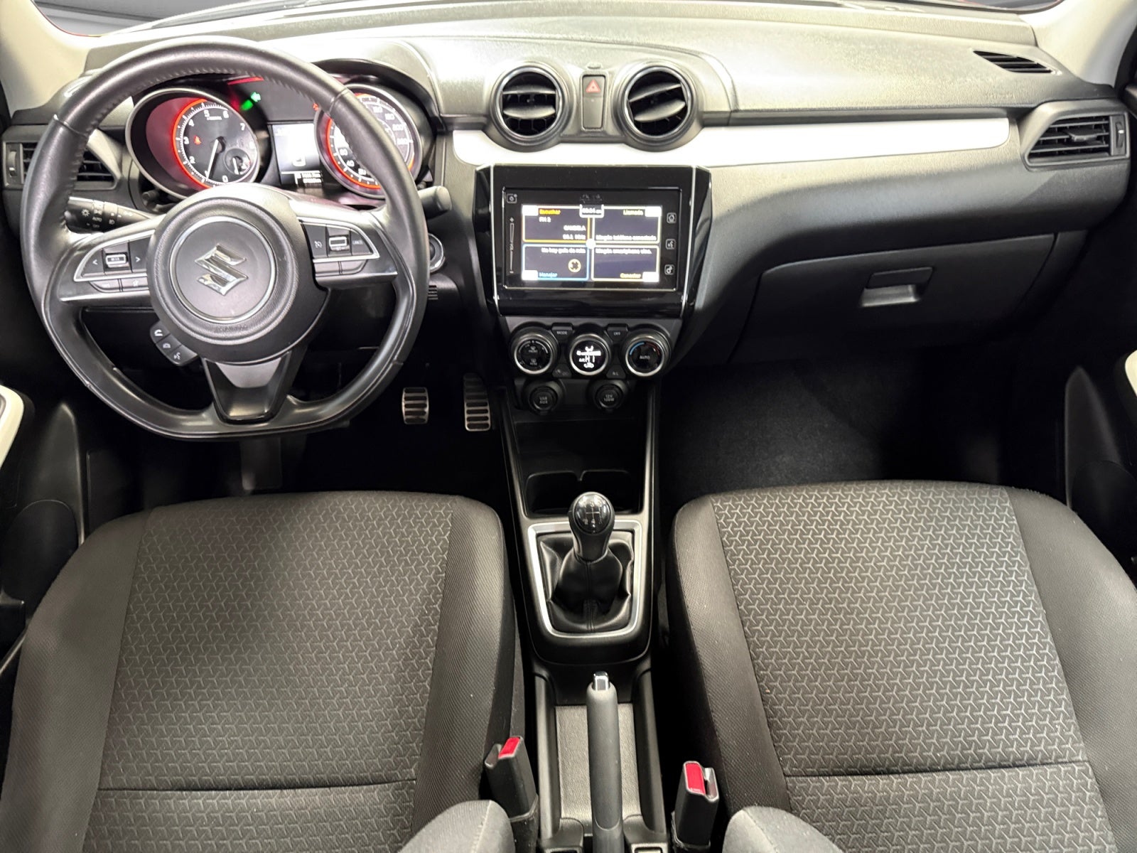 2019 SUZUKI SWIFT GLX TA