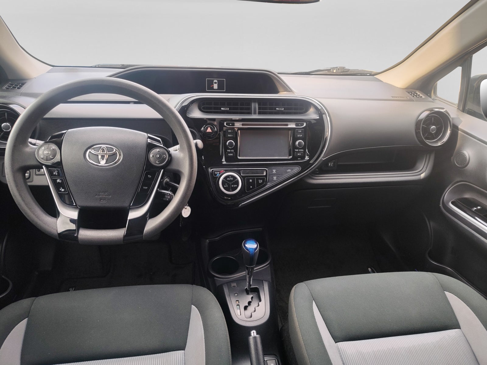 2018 Toyota PRIUS 1.5 HYBRID AUTO