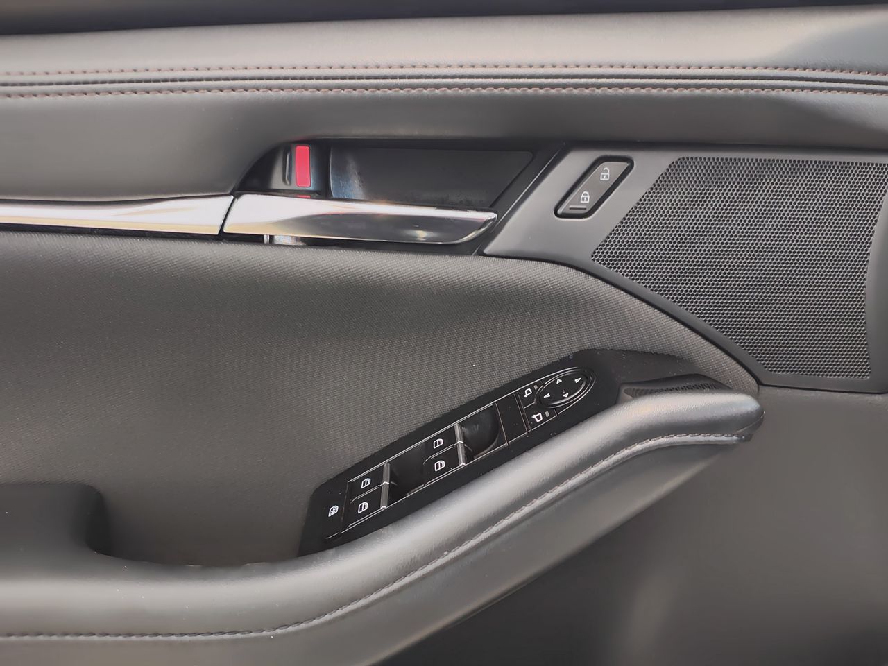 2023 Mazda MAZDA 3 I SPORT TA SEDAN