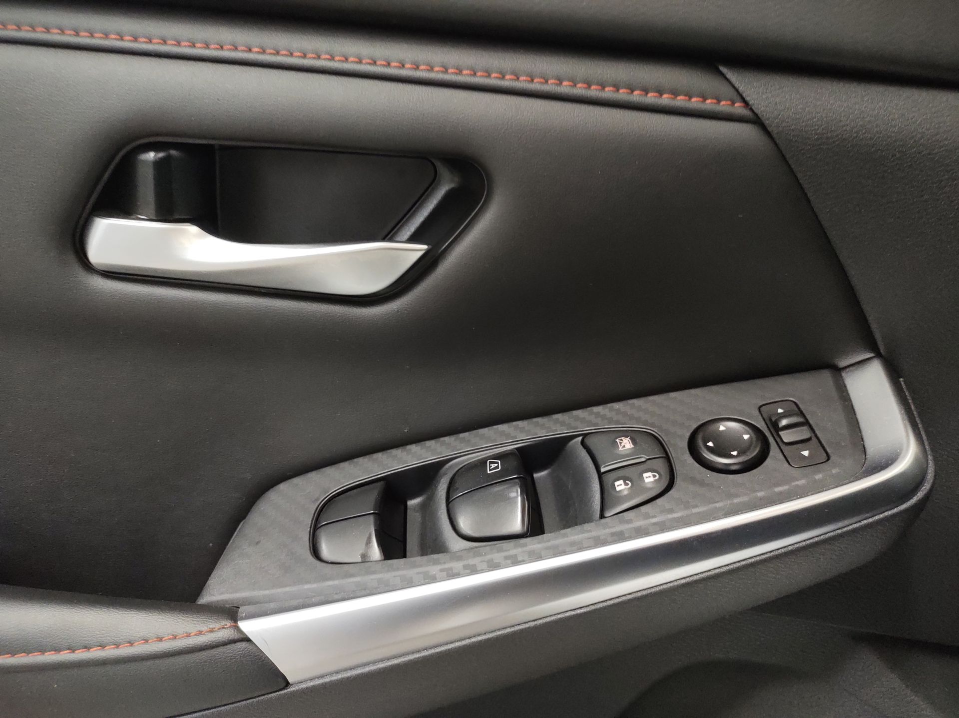 2024 Nissan SENTRA SR BITONO CVT 24