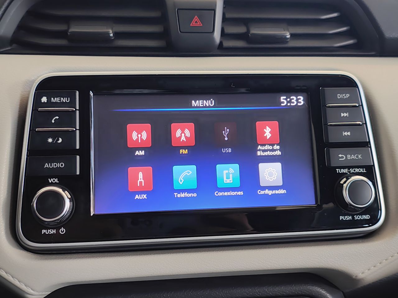 2021 Nissan VERSA ADVANCE MT 21