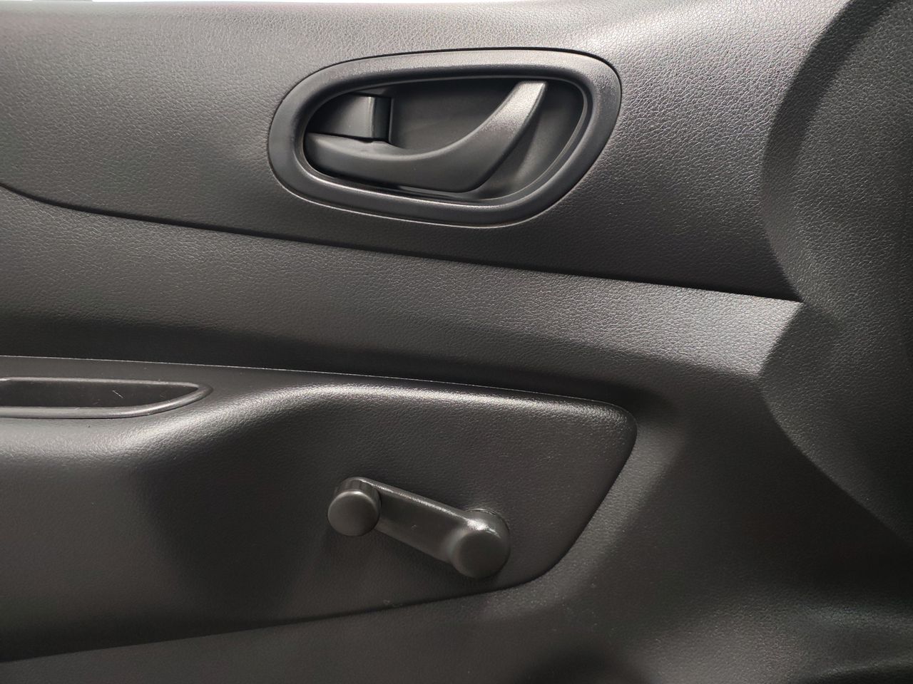 2022 Nissan NP300 CHASIS TM AC 22