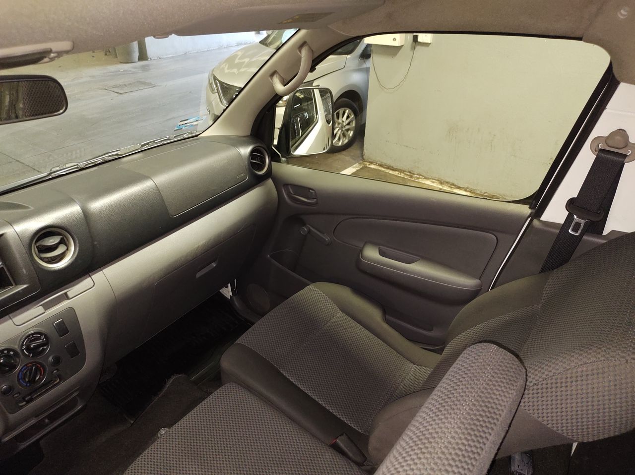 2021 Nissan URVAN PANEL 4 VENTANAS AMPLIA PAQ. SEG TM 21