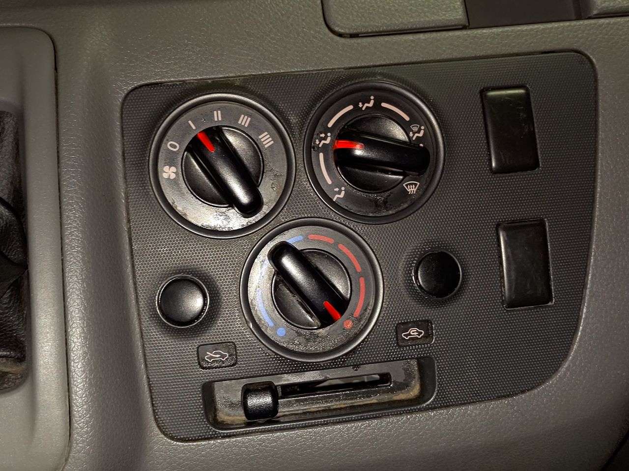 2021 Nissan URVAN PANEL 4 VENTANAS AMPLIA PAQ. SEG TM 21