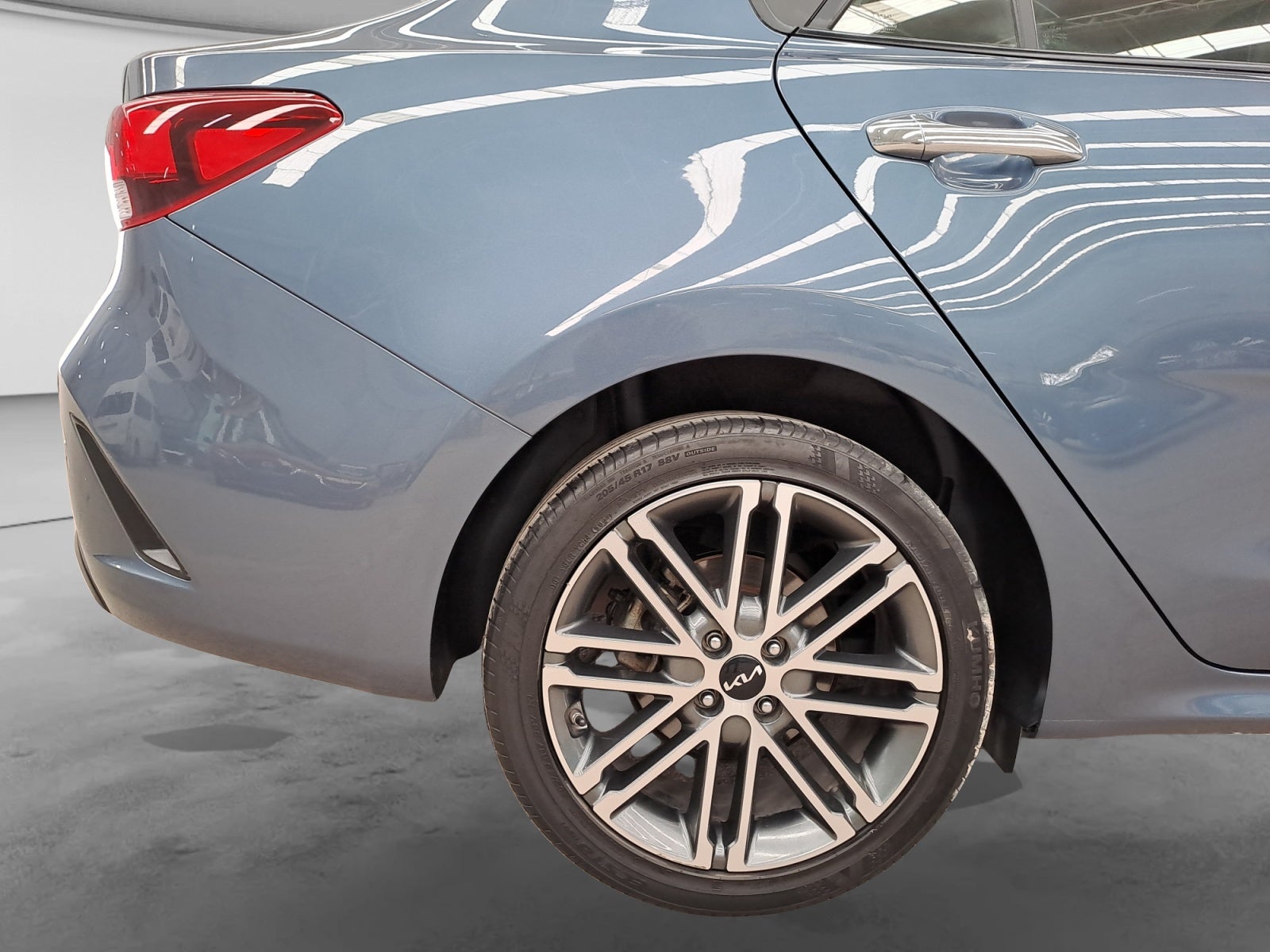 2022 Kia RIO EX TA
