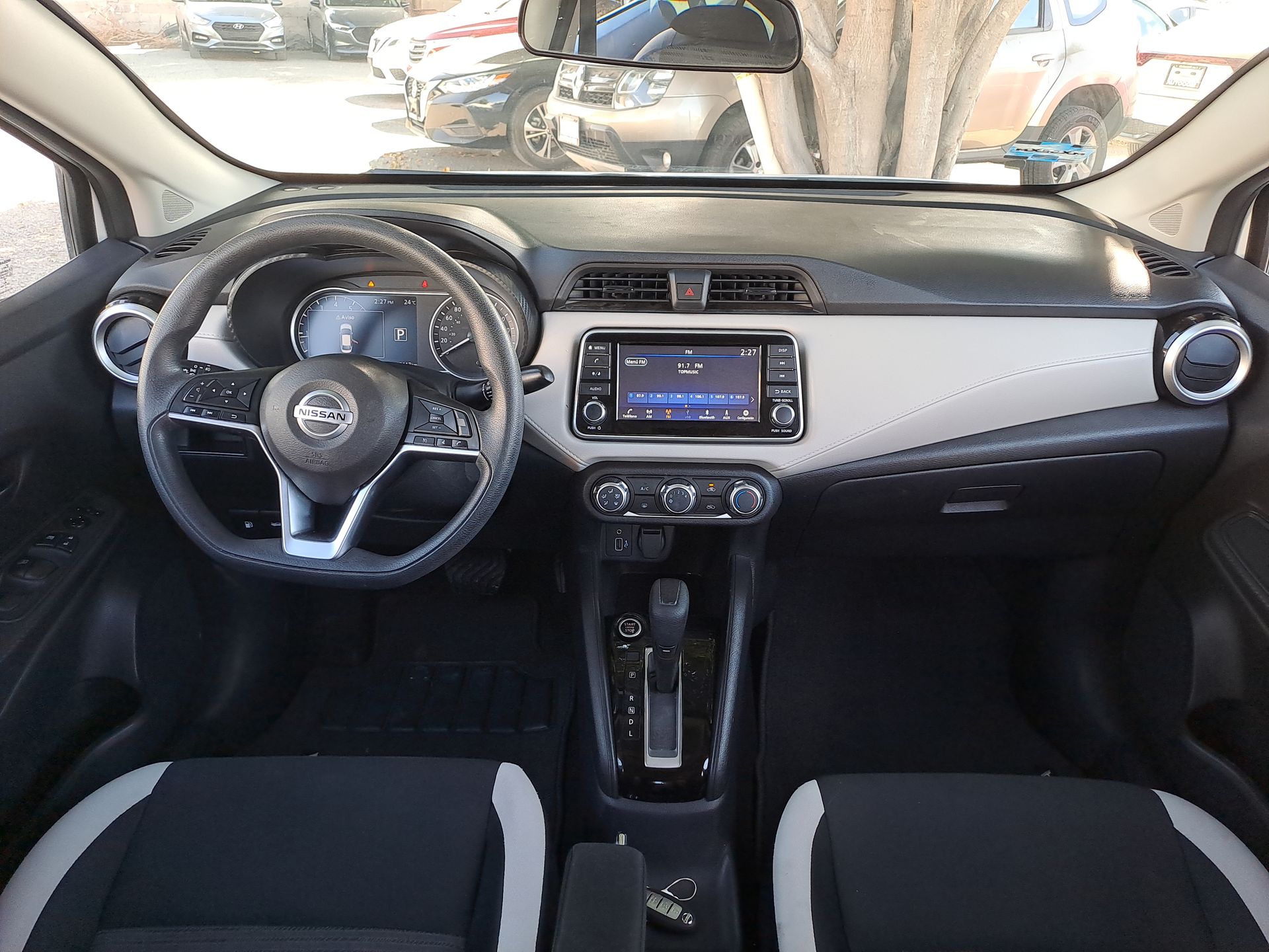 2022 Nissan VERSA ADVANCE CVT 22
