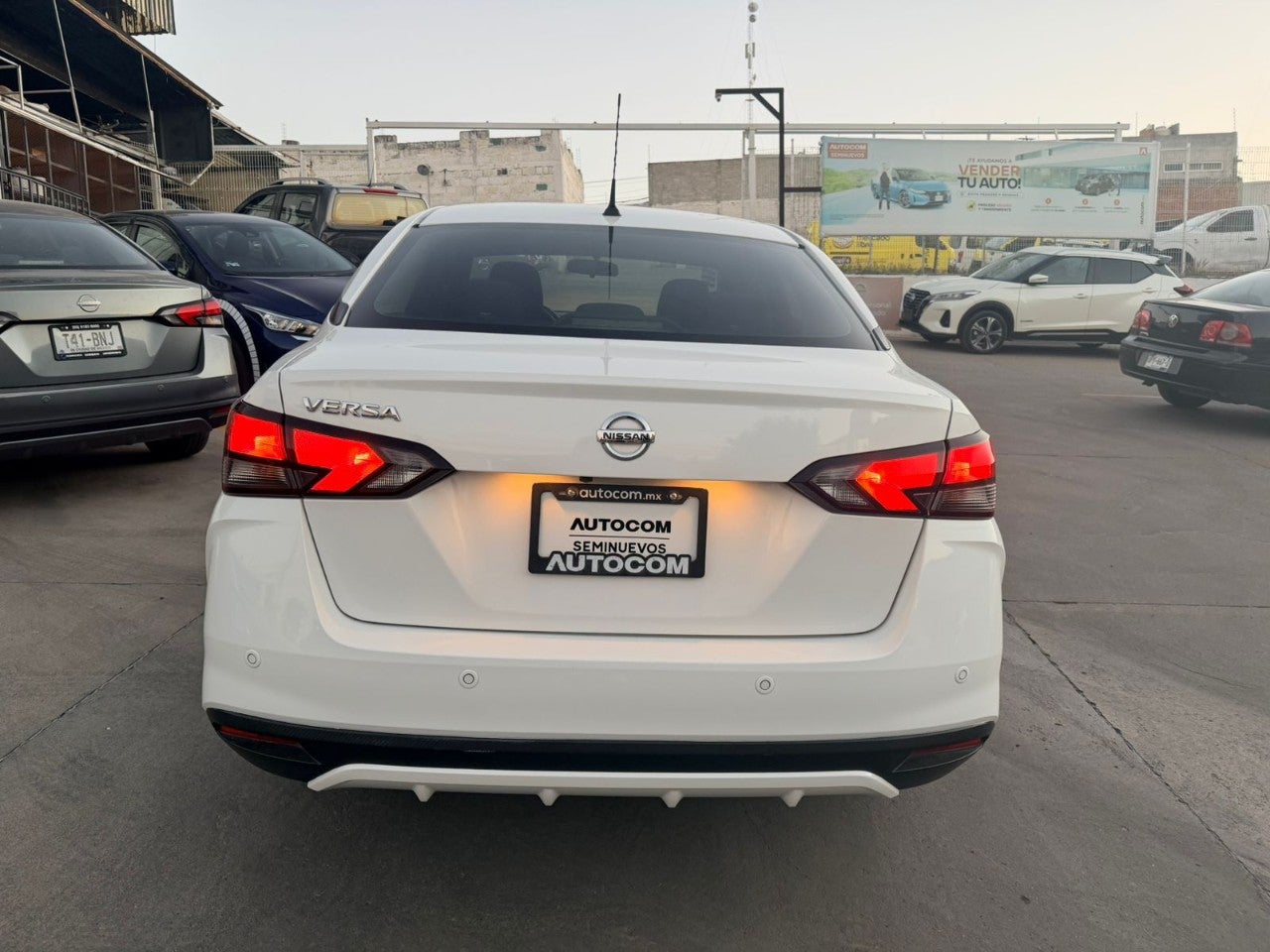 2022 Nissan VERSA ADVANCE CVT 22