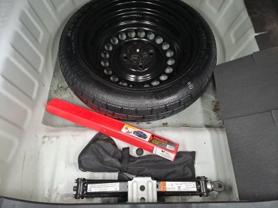 2023 Nissan VERSA VERSA SENSE MT
