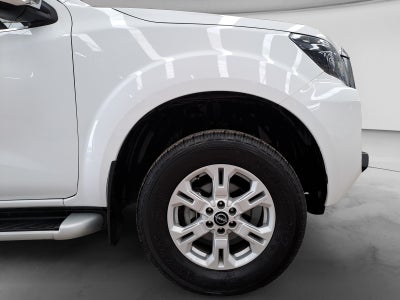 2024 Nissan FRONTIER FRONTIER LE TM 24