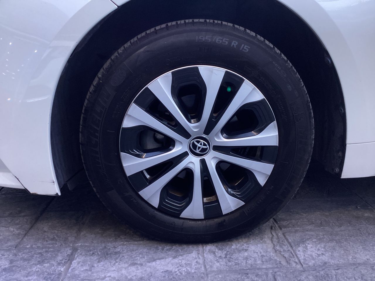 2020 Toyota COROLLA LE HV