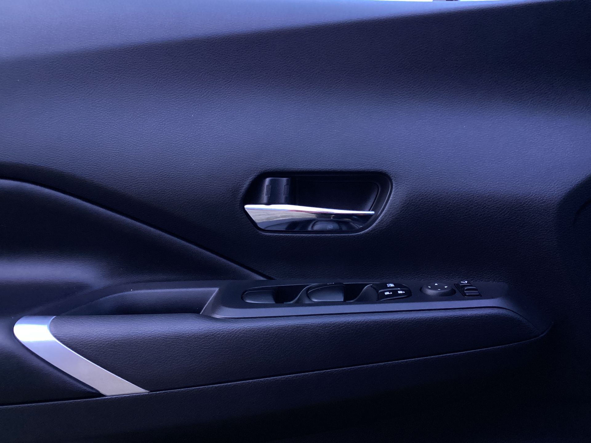 2024 Nissan KICKS PLATINUM E-POWER 24