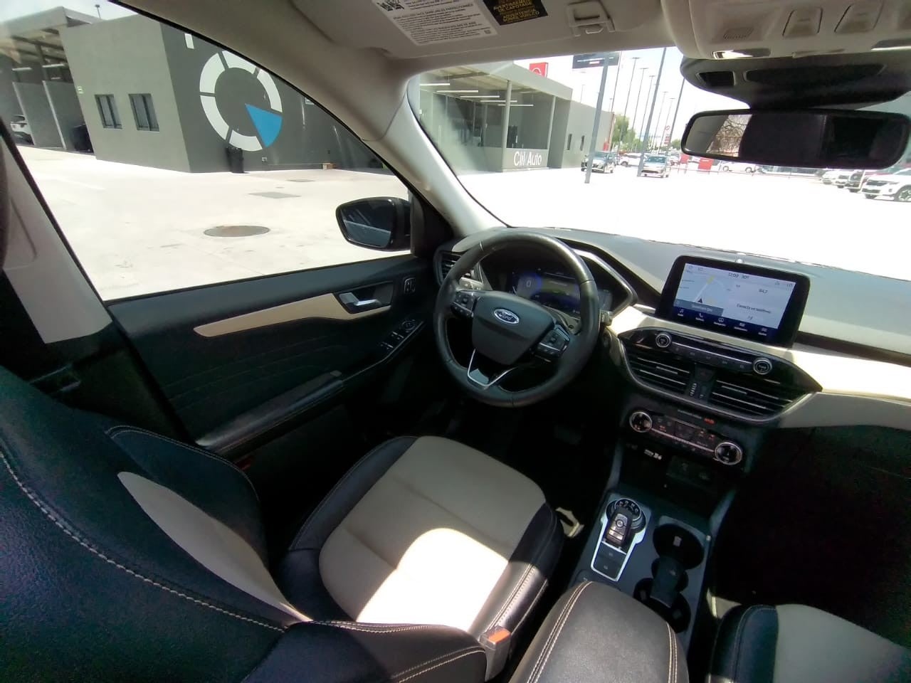 2022 Ford ESCAPE TITANIUM HEV