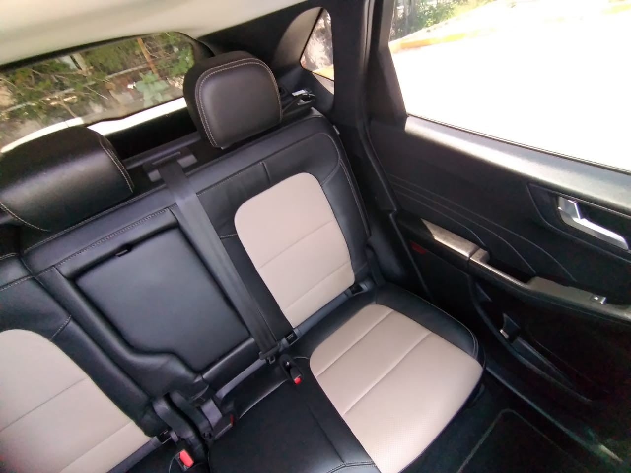 2022 Ford ESCAPE TITANIUM HEV
