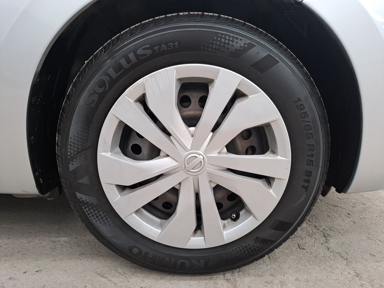 2021 Nissan VERSA SENSE MT 21