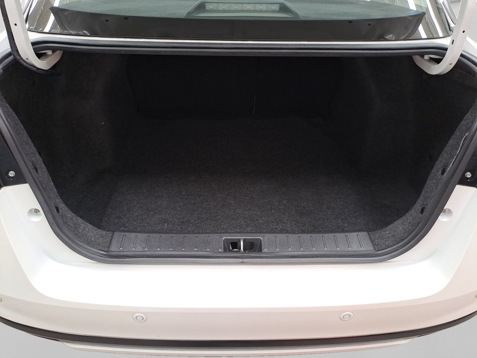 2021 Nissan VERSA ADVANCE MT 21