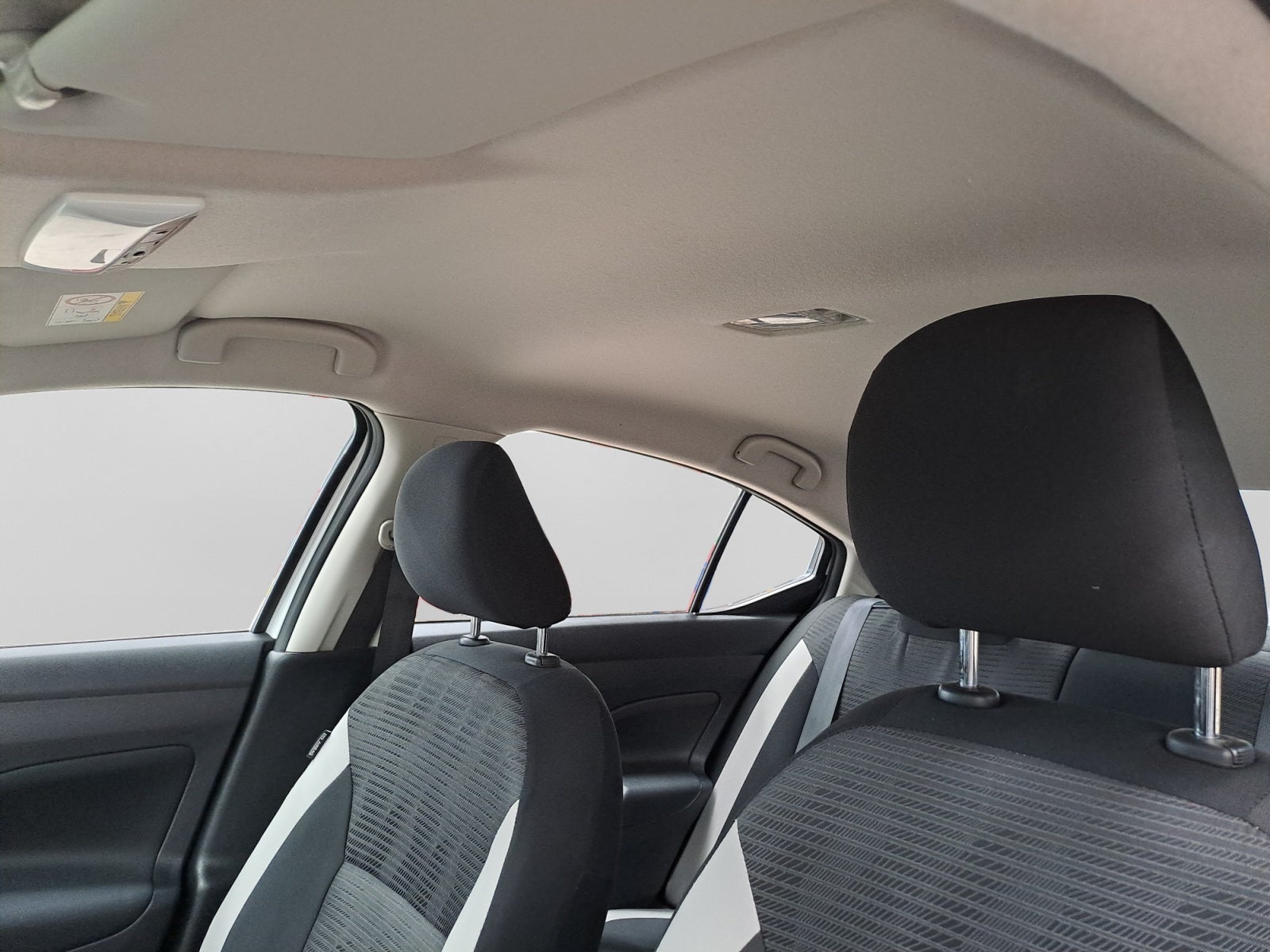 2021 Nissan VERSA ADVANCE MT 21