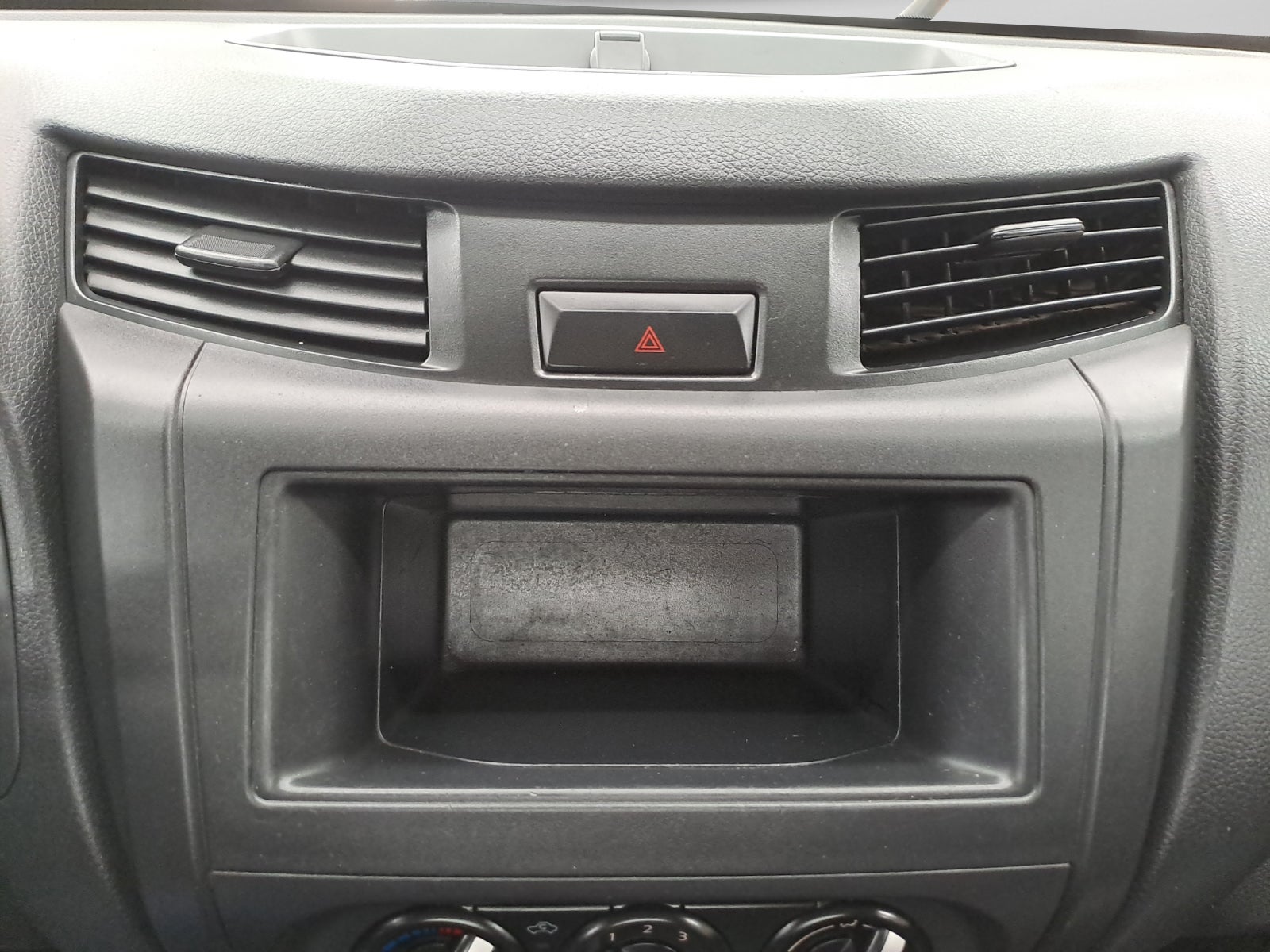 2020 Nissan FRONTIER PICK UP TM DH AC PAQ. SEG. 6 VEL