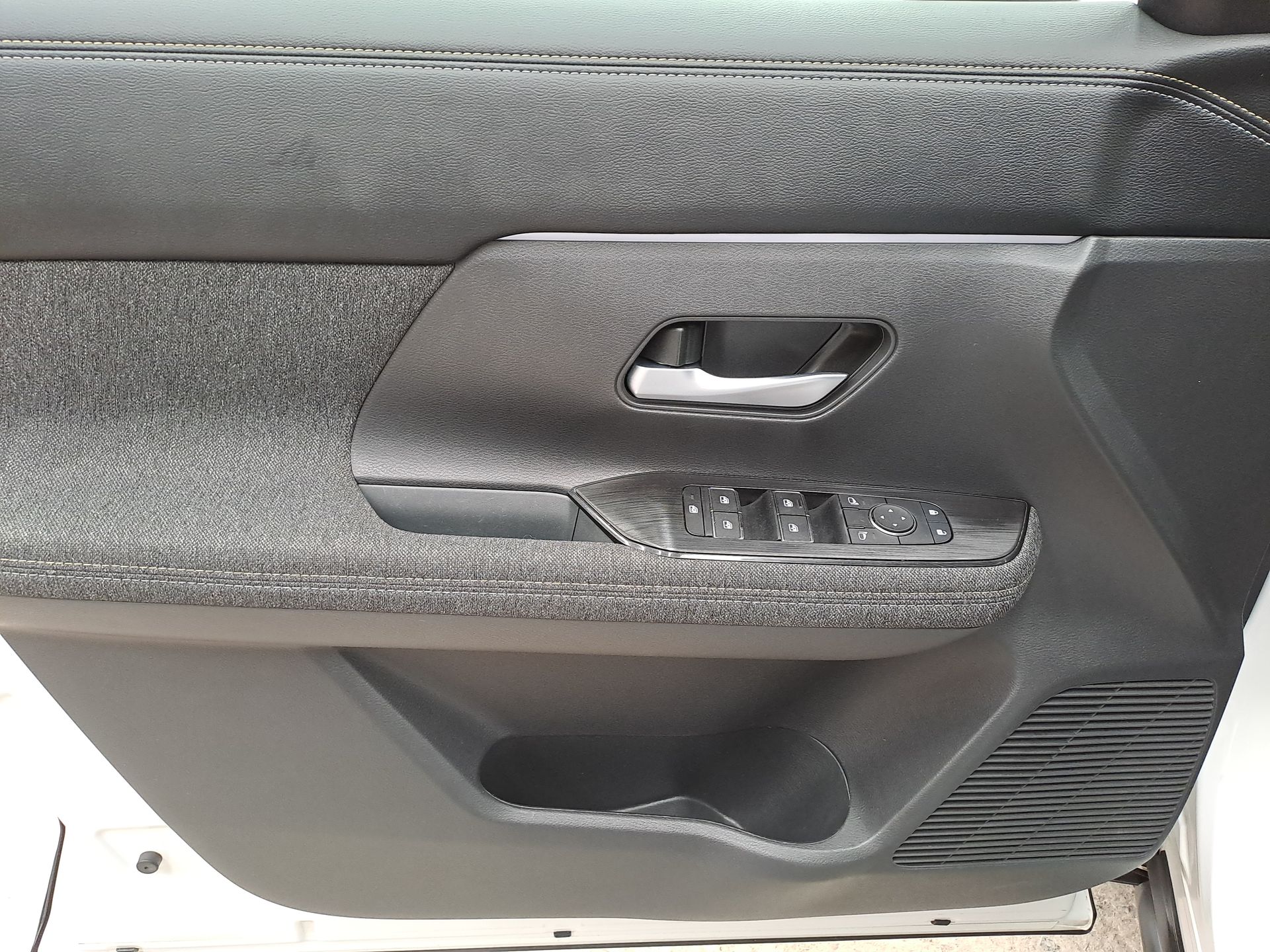 2025 Nissan KICKS EXCLUSIVE CVT