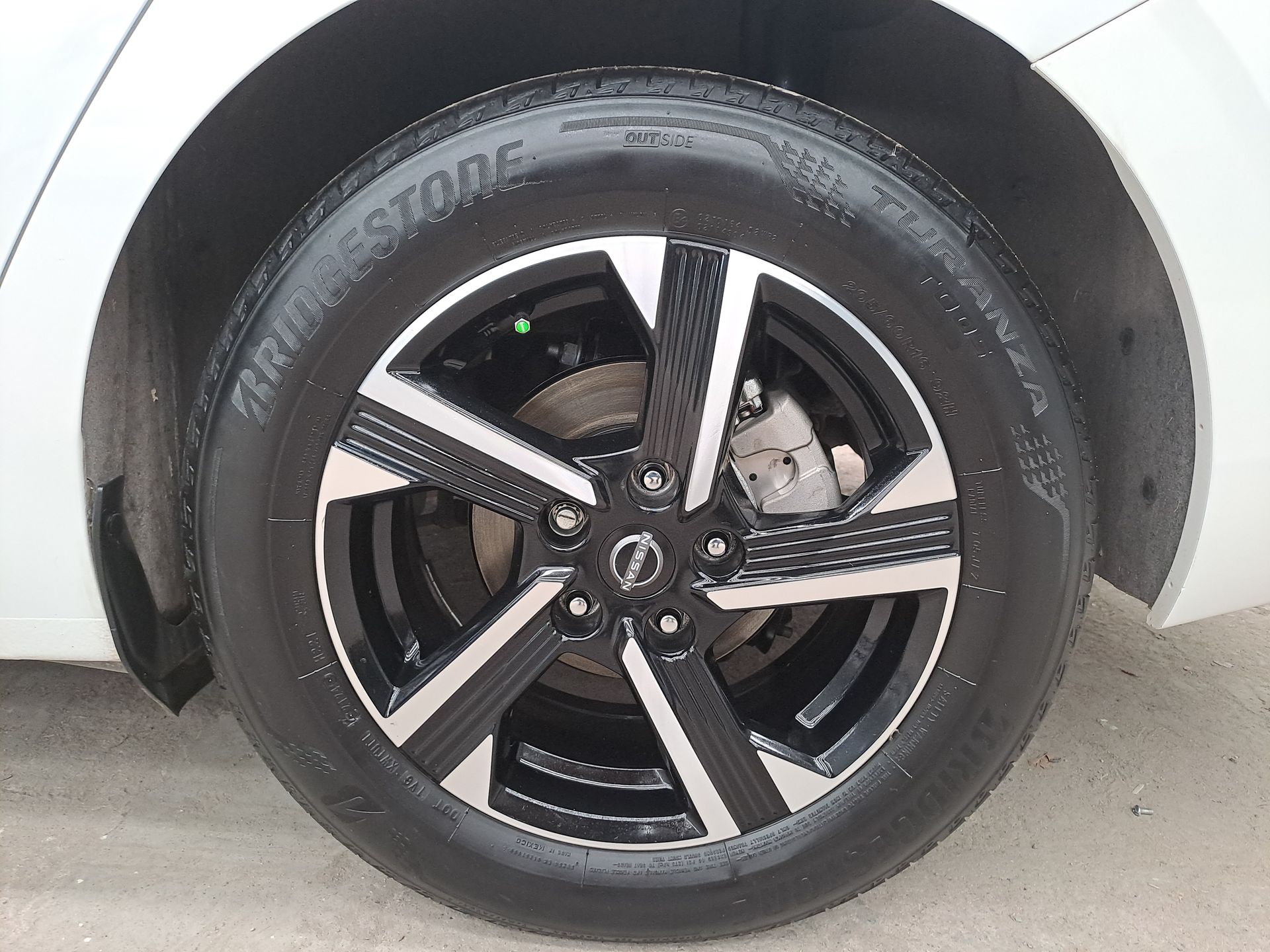 2024 Nissan SENTRA ADVANCE CVT 24