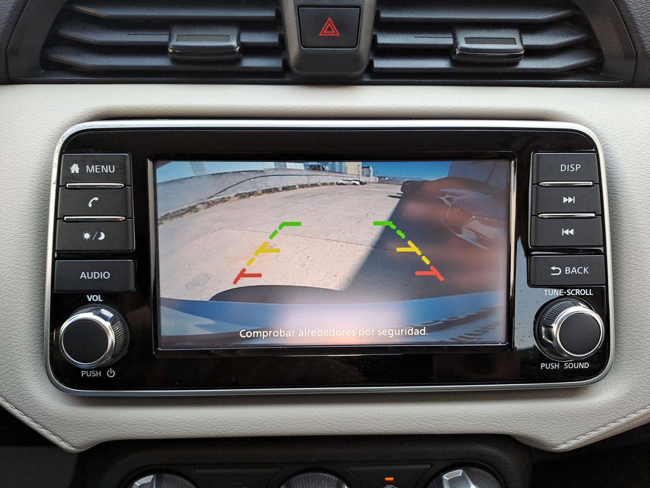 2022 Nissan VERSA ADVANCE CVT 22