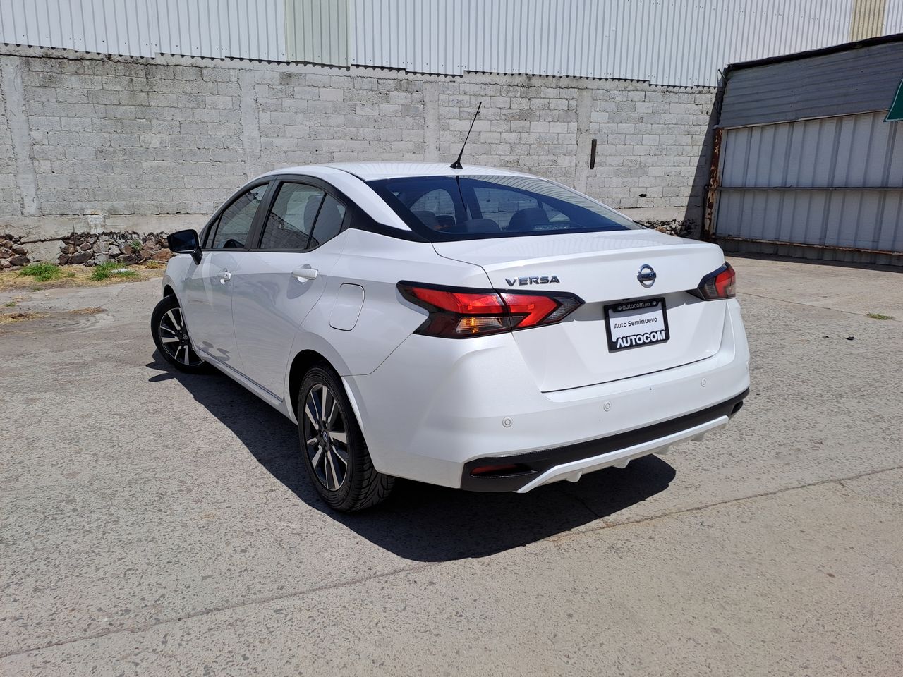 2022 Nissan VERSA ADVANCE CVT 22