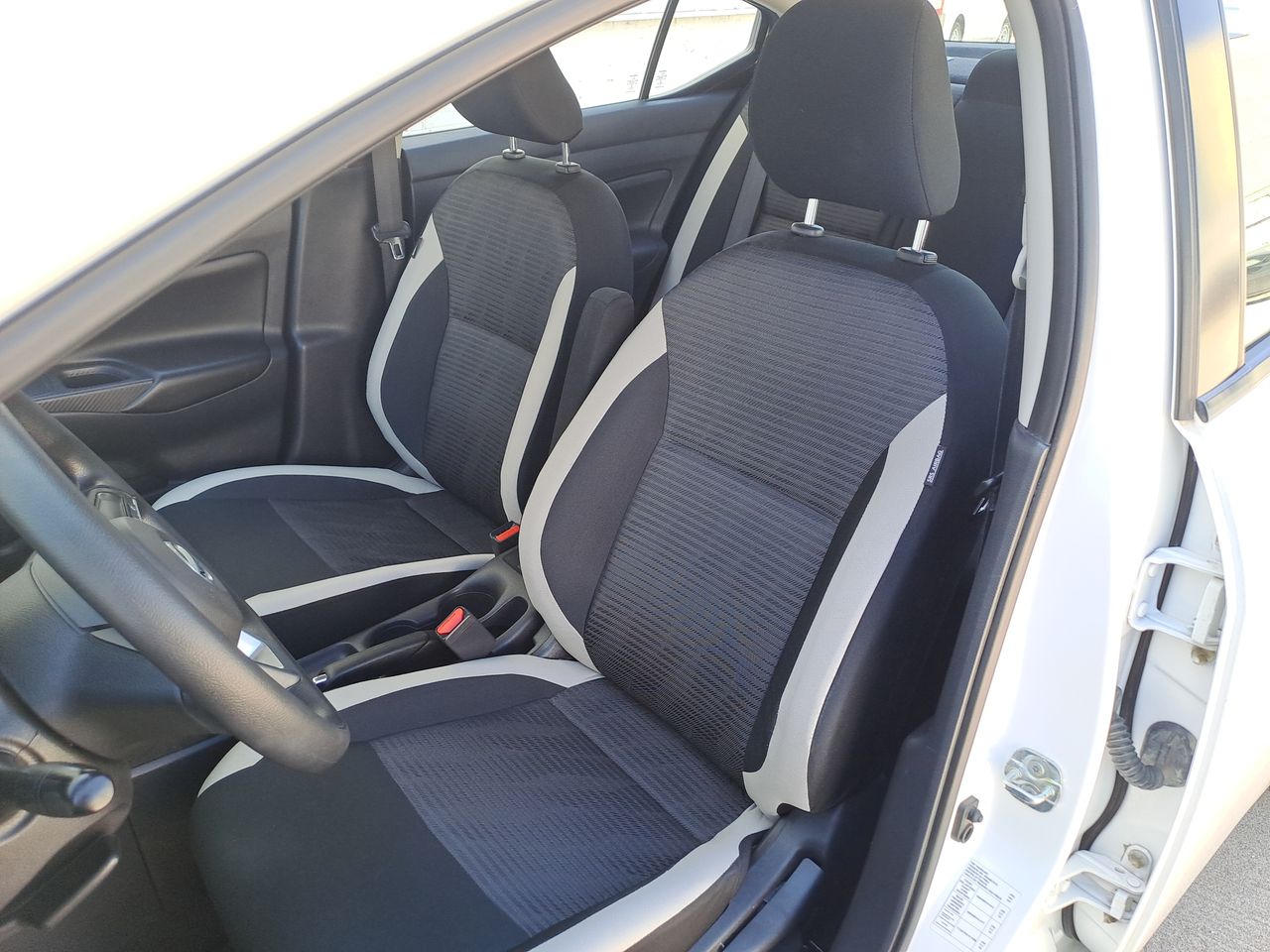 2020 Nissan VERSA ADVANCE CVT