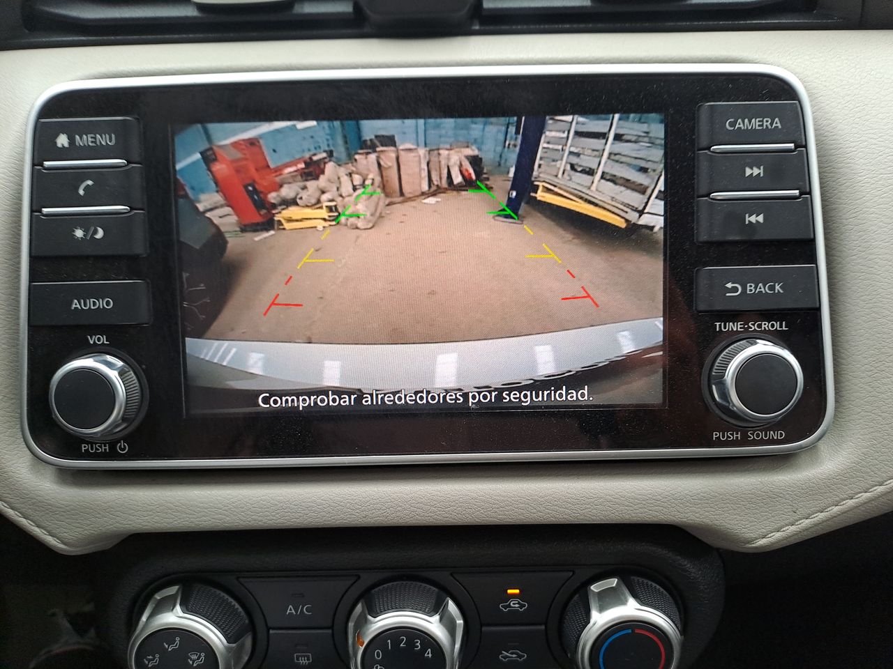 2020 Nissan VERSA ADVANCE CVT