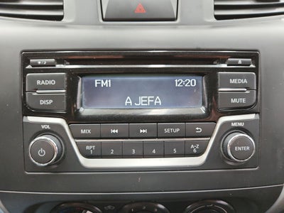 2020 Nissan FRONTIER DOBLE CABINA SE TM AC PAQ SEG 6VEL