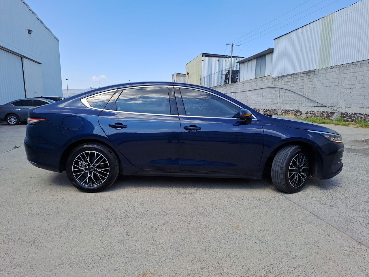 2025 BYD KING DM-I 1.5L FWD 55KM