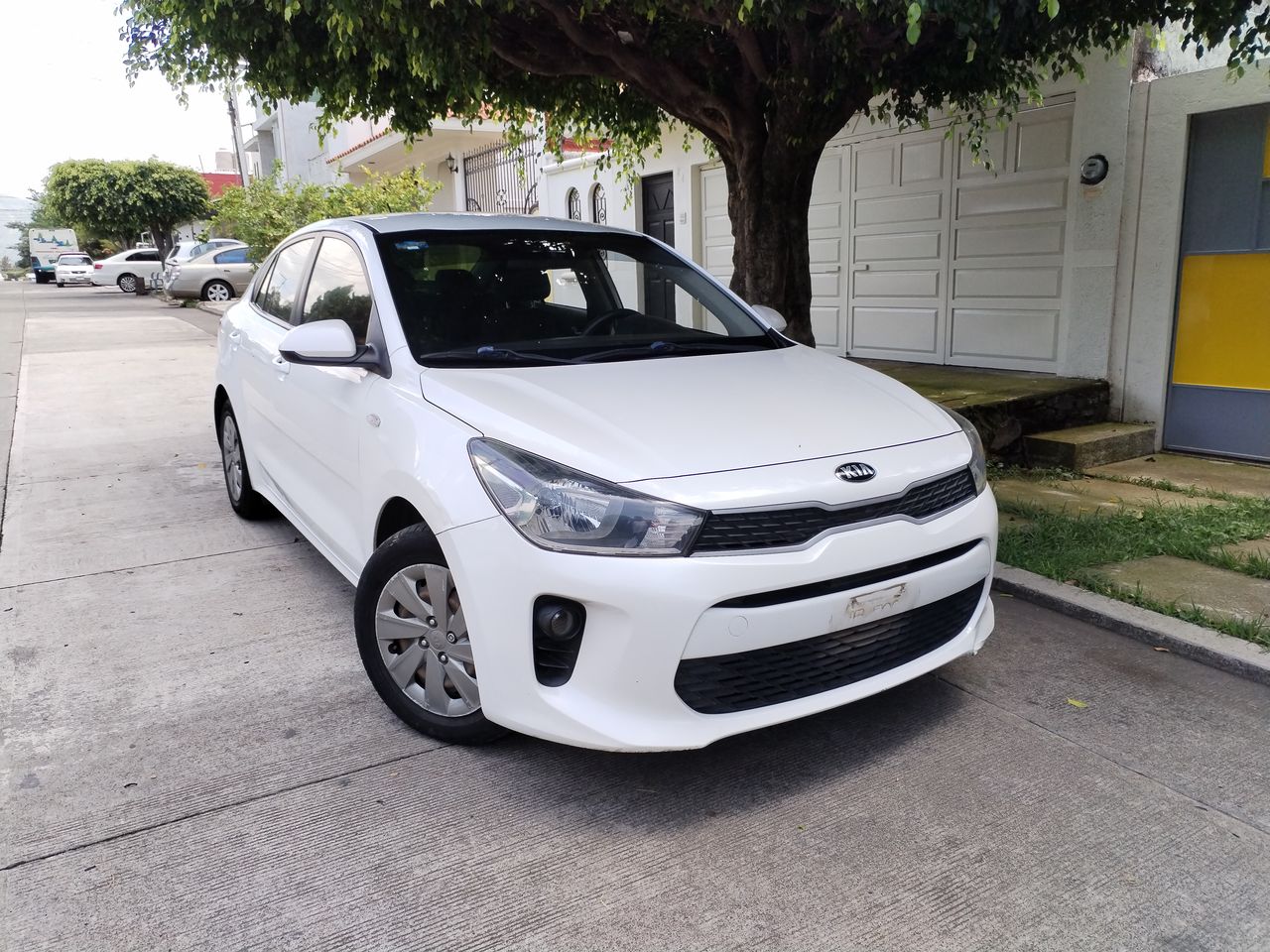 2020 Kia RIO SEDÁN LX TA