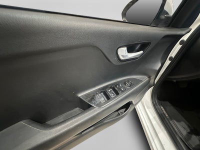 2018 Kia RIO LX 1.6 AT