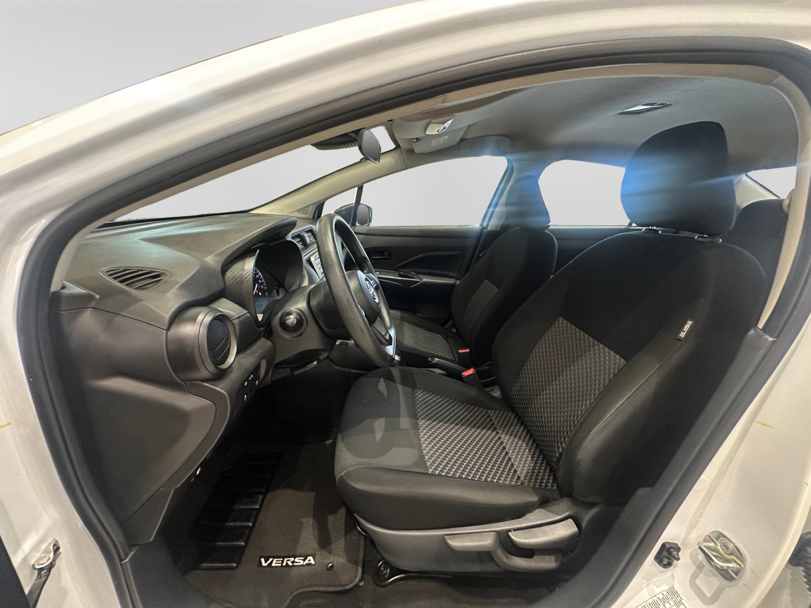 2024 Nissan VERSA SENSE CVT 24