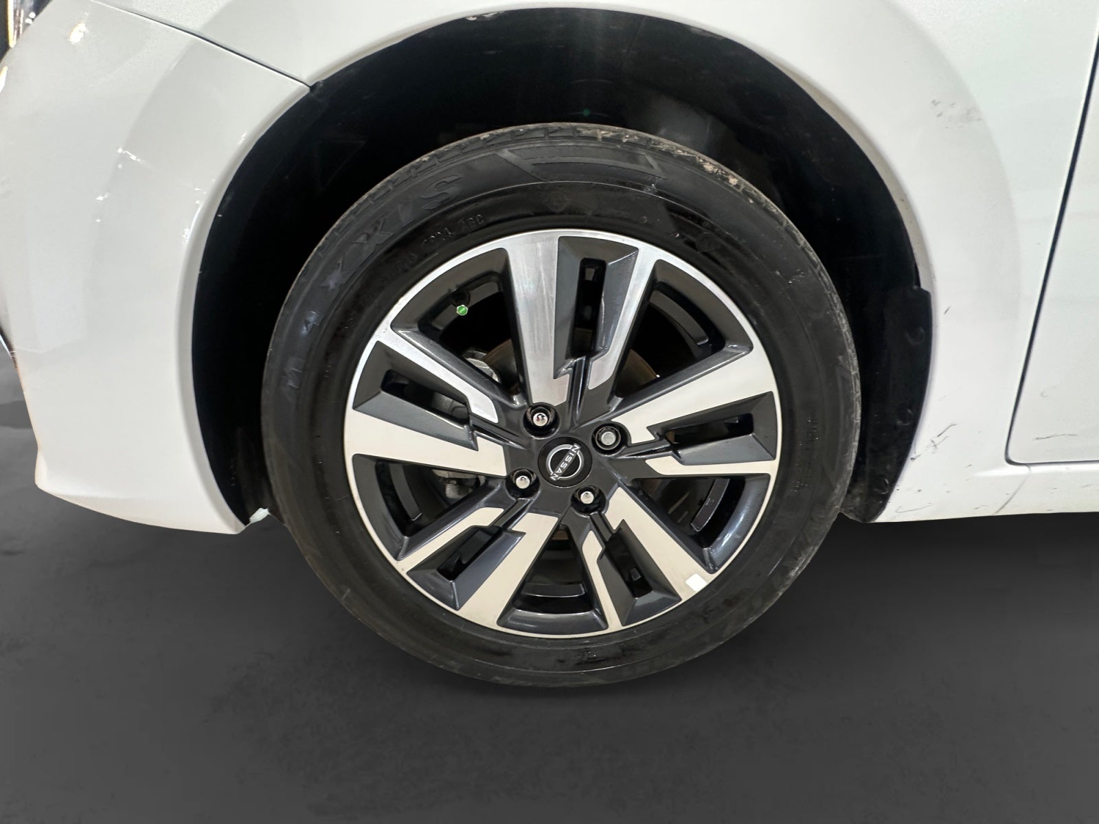 2024 Nissan VERSA ADVANCE MT 24