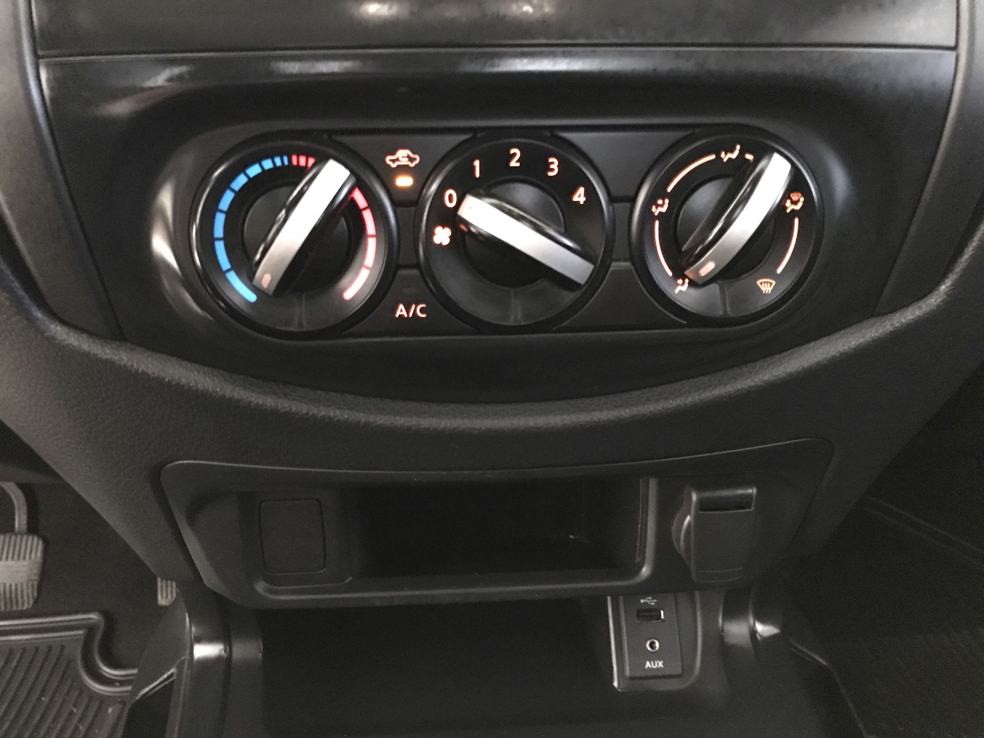 2023 Nissan PICKUP PICK UP TM AC 23