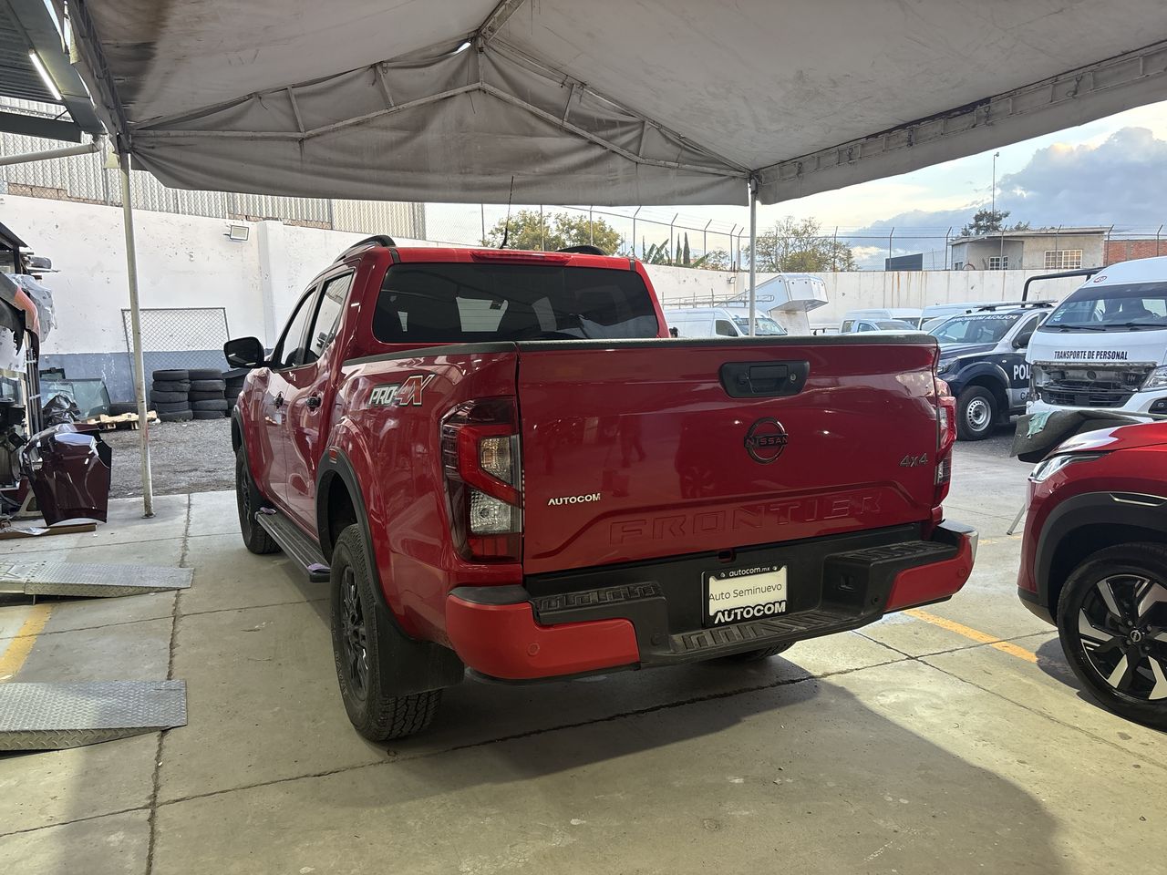 2024 Nissan FRONTIER FRONTIER PRO-4X 4X4 TA 24