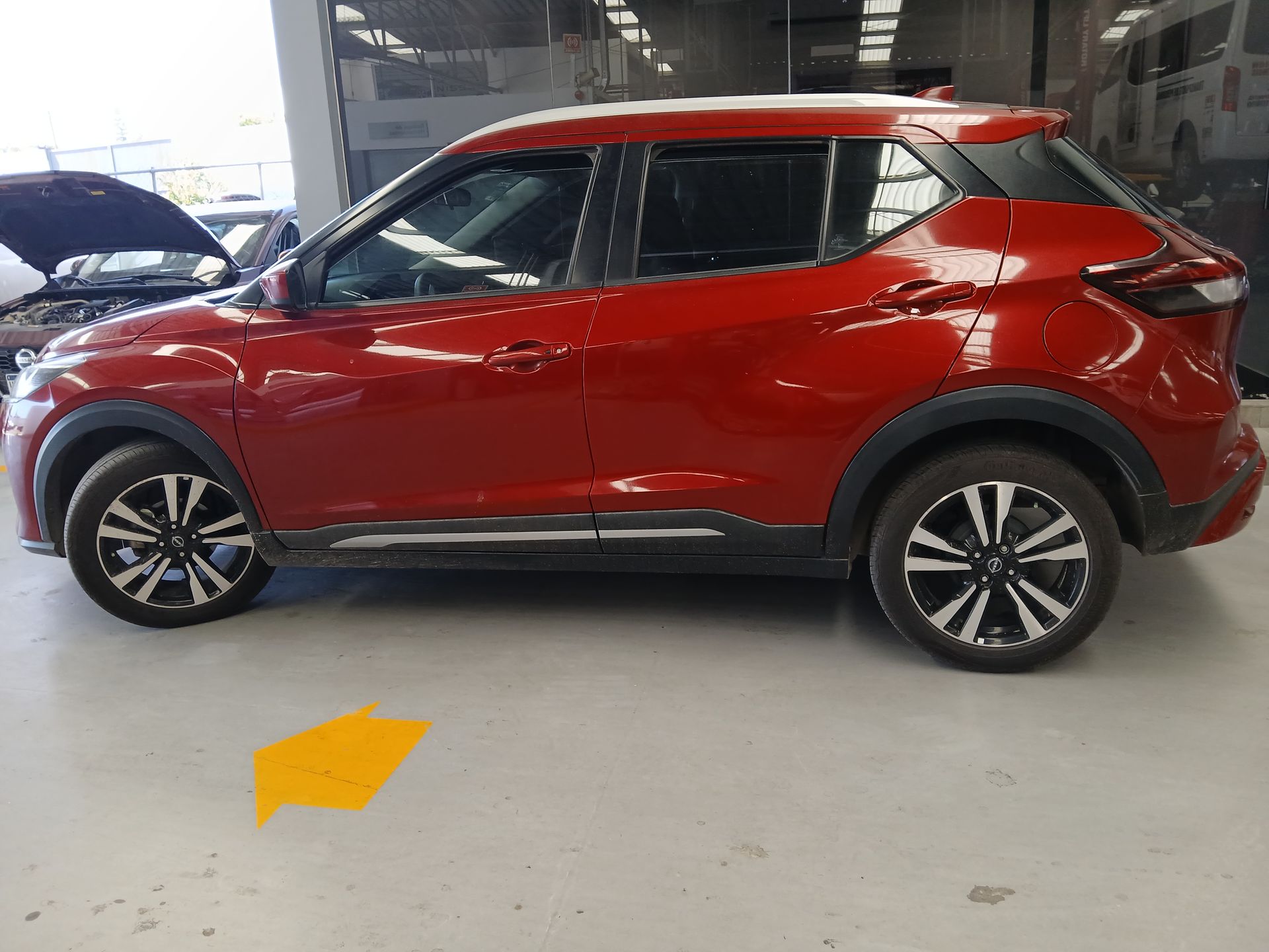 2023 Nissan KICKS KICKS ADVANCE CVT NEGRO