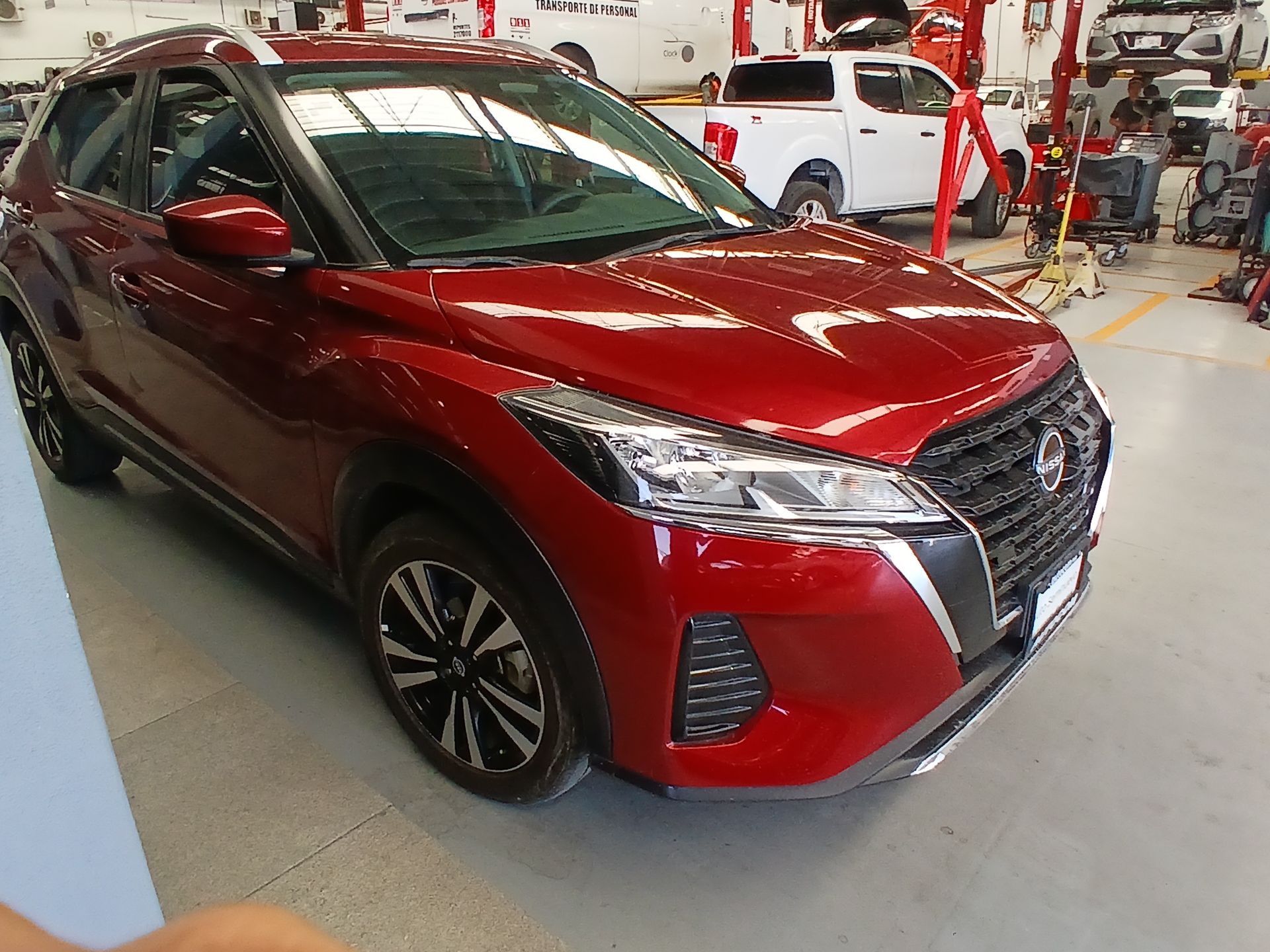 2023 Nissan KICKS KICKS ADVANCE CVT NEGRO