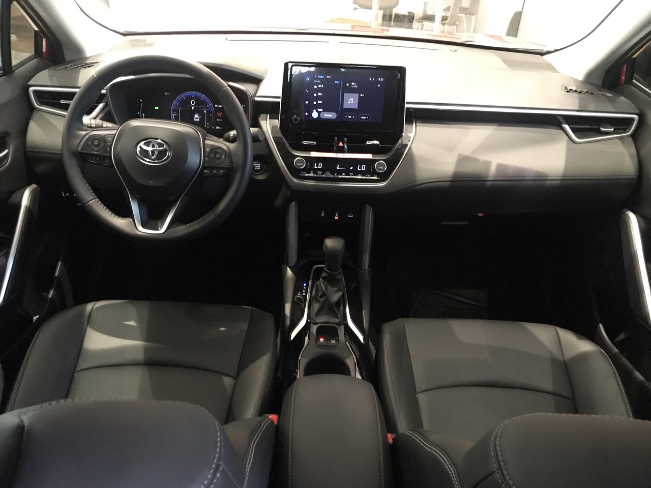 2025 Toyota COROLLA CROSS XLE CVT